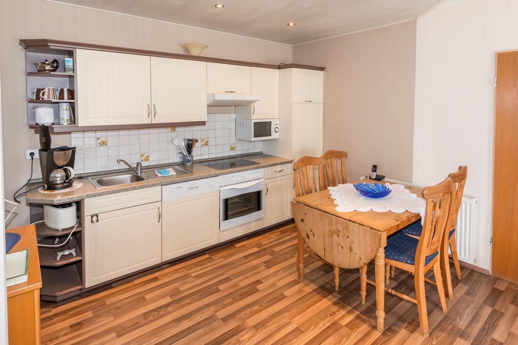 Ferienhaus Blinkfuer Neuharlingersiel Exterior foto