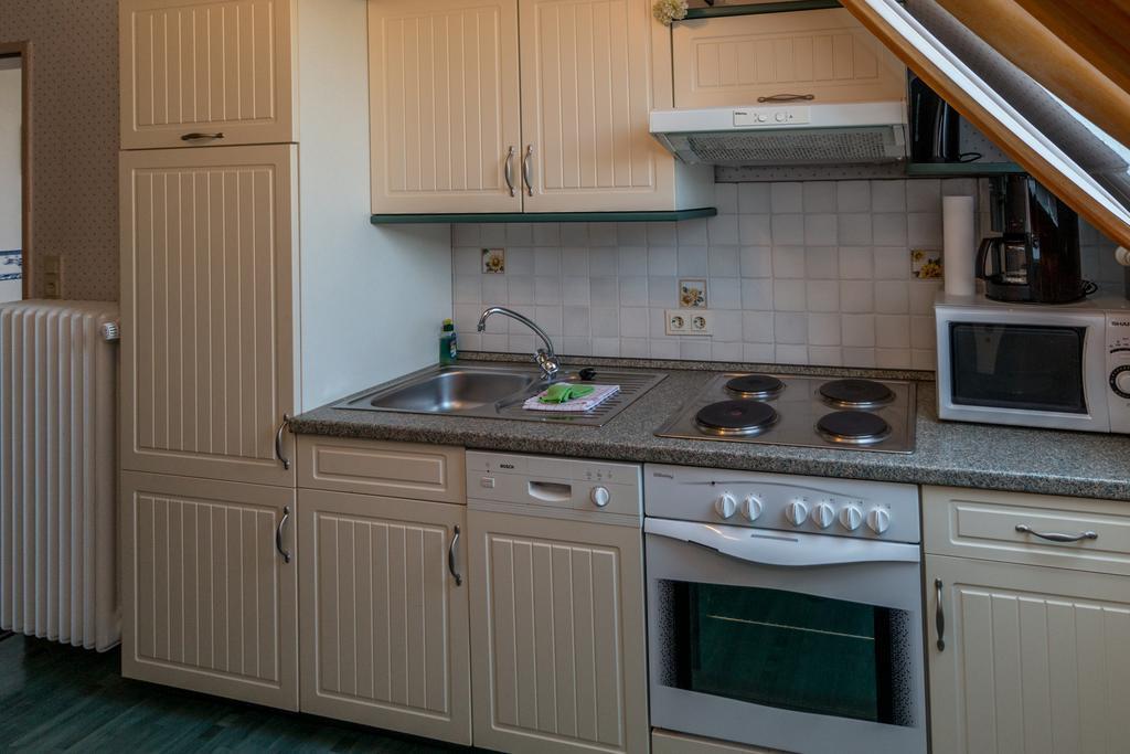 Ferienhaus Blinkfuer Neuharlingersiel Exterior foto